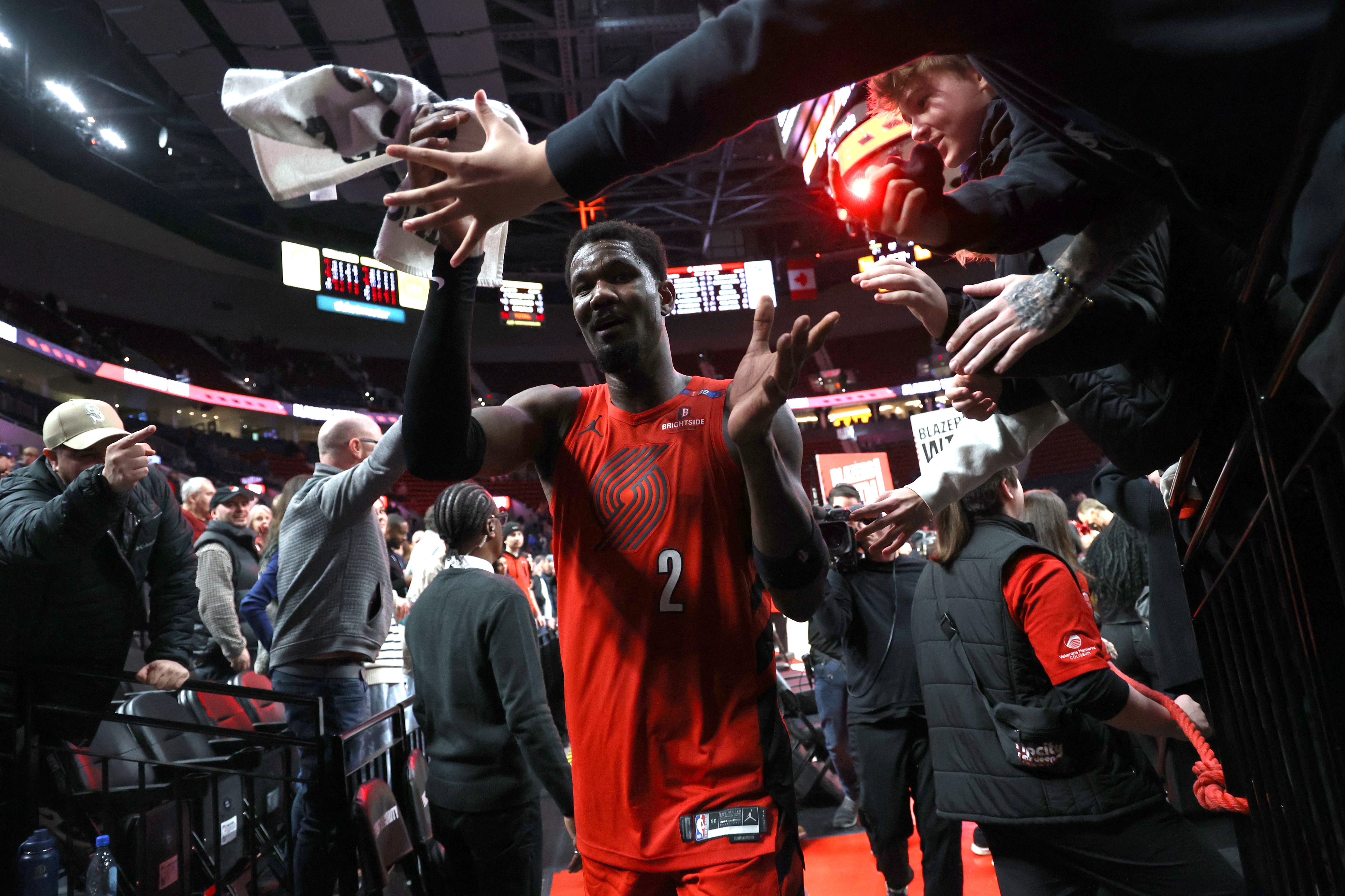 打法软防守烂脾气差？真实艾顿到底啥水准 联手东詹能否证明自己